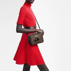 SOLD!!!!LOUIS VUITTON Monogram Saintonge Black